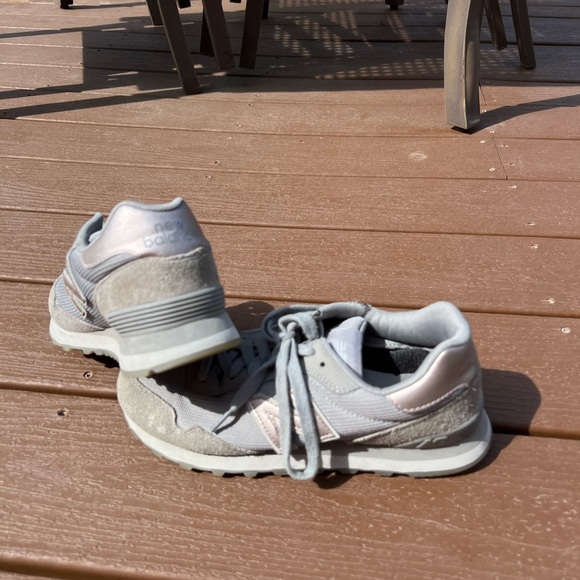 New Balance 515 Grey and Rose Gold Size 8 - Picture 2 of 4